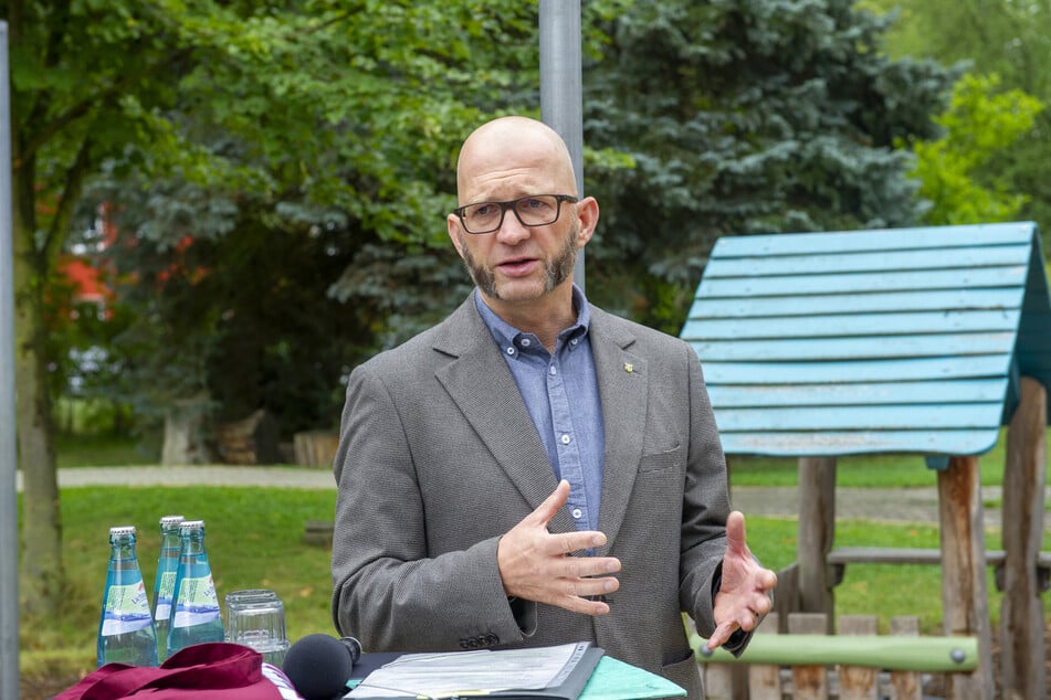 Baubürgermeister Thomas Kütter (50, parteilos, Foto) übernahm den festgefahrenen Konflikt von Vorgänger Michael Stötzer (53, Grüne) und stellte sich später persönlich den Anwohnern.