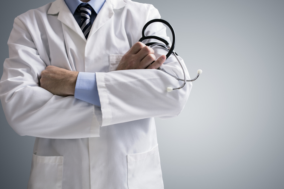 Musste Seniorin (94) sterben, weil ein Klinikarzt versagte?