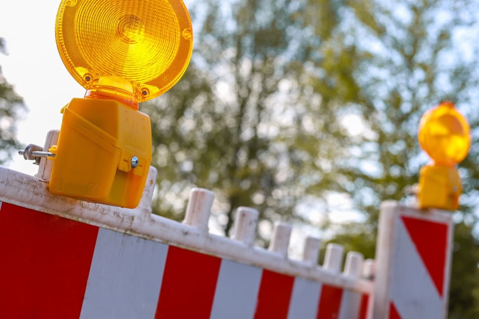 Die B180 in Stollberg wird ab Montag gesperrt. Autofahrer müssen bis zum 5. Mai Umleitungen in Kauf nehmen (Symbolbild).