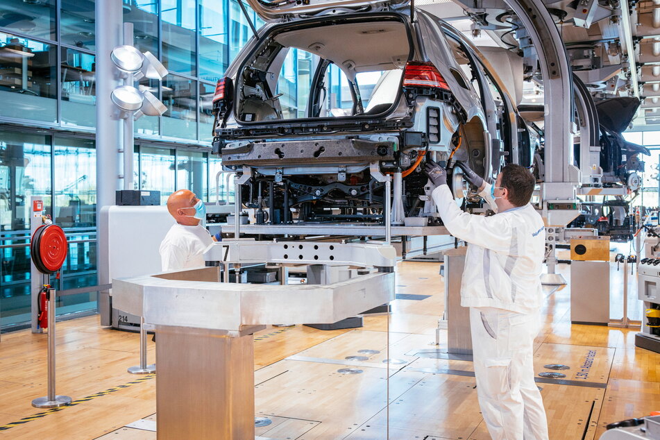 Das Dresdner VW-Werk hat am Mittwoch die Produktion unterbrochen.