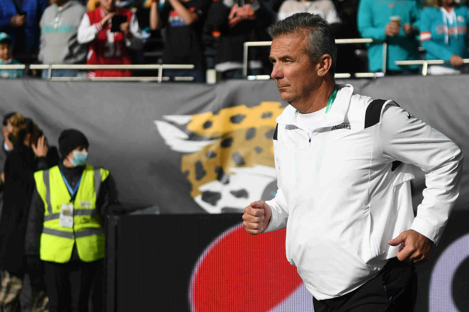 Jaguars show Urban Meyer the door after a year from hell