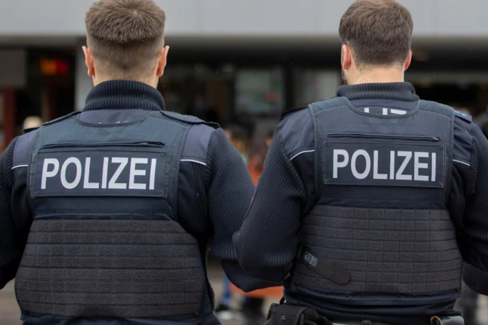 Sachdienliche Hinweise zu dem Täter und seinem Aufenthaltsort nimmt die Polizei Aue entgegen. (Symbolfoto)