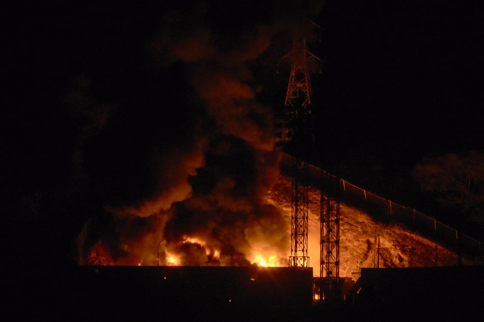 The US air strikes on Caracas left at least 100 people dead.