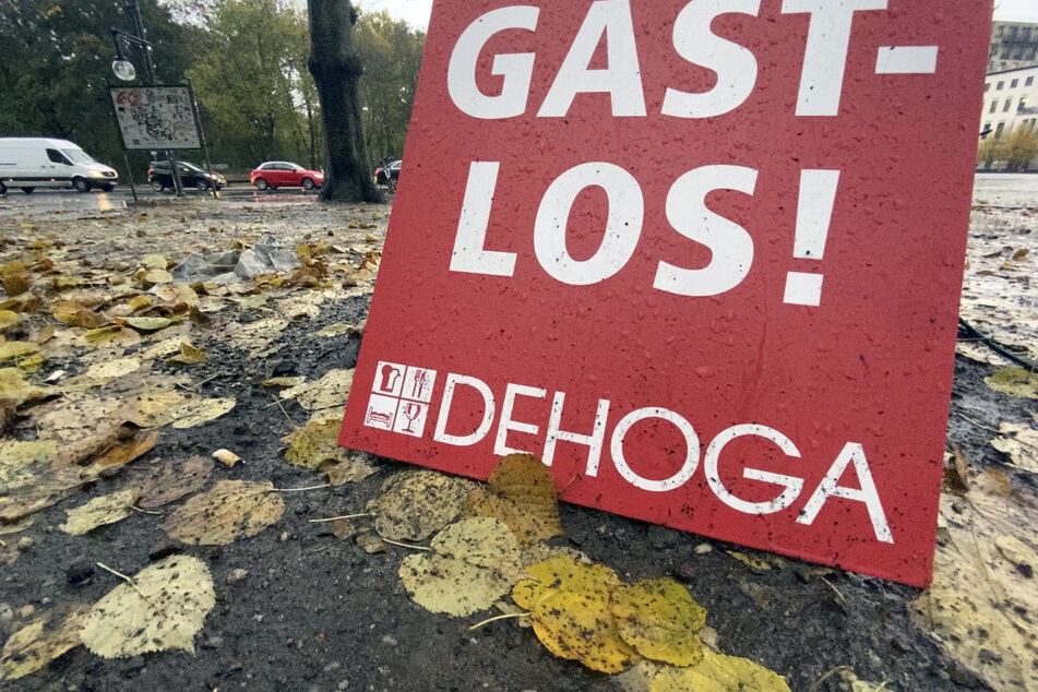 Der Hotel- und Gaststättenverband NRW (Dehoga) kritisiert die Unsicherheit bei der Planung von Privat- und Hochzeitsfeiern.