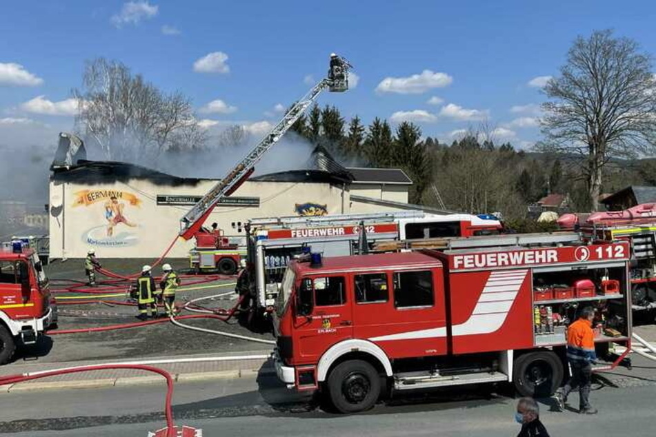 Am 27. April brannte die Ringerhalle in Markneukirchen fast vollständig aus.