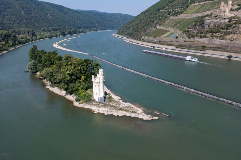 Der Binger Mäuseturm: Hier war der Mann in den Rhein gestürzt.