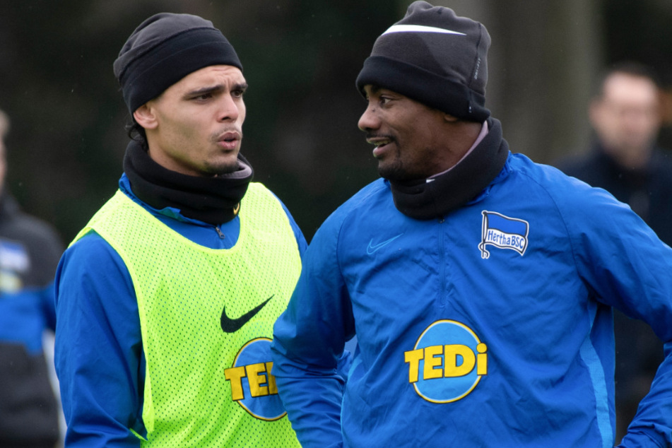 Salomon Kalou und Karim Rekik beim Training. (Archivbild)
