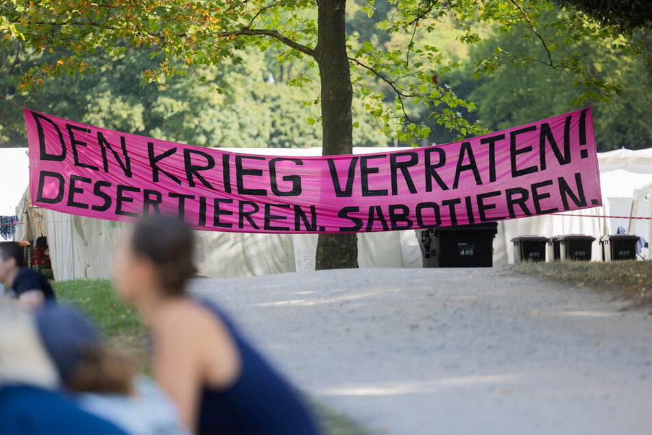 Köln: "Rheinmetall entwaffnen": Protestcamp in Köln, Polizei mit starker Präsenz