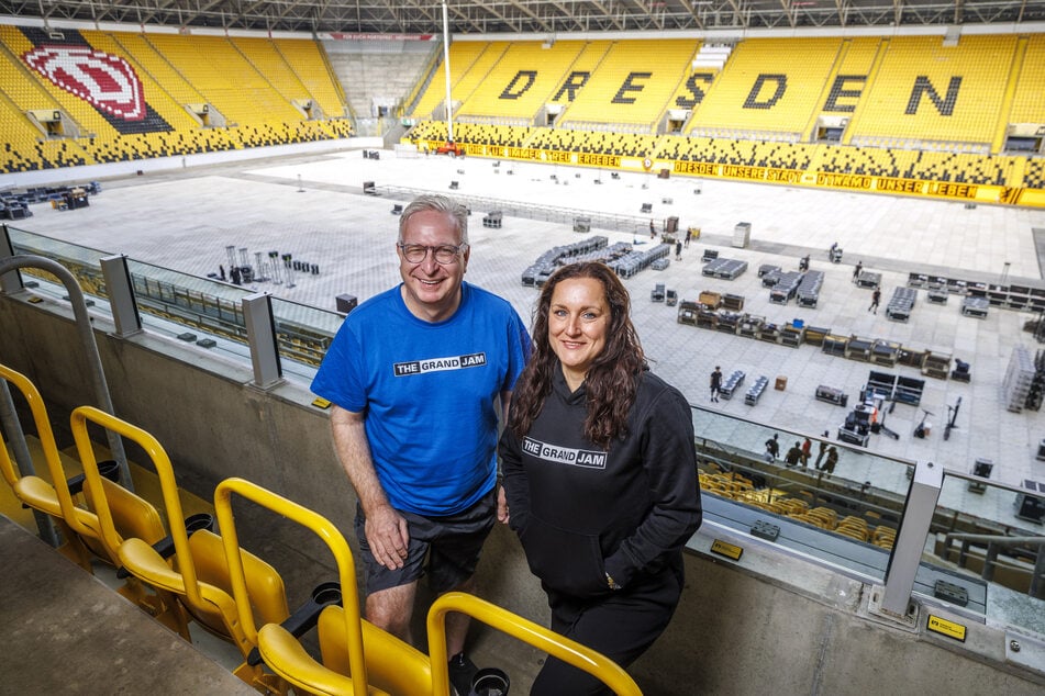 Ab Donnerstag wird geprobt: Schlagzeuger Patrick Meyer (57) und Sängerin Beatrice Schreckenbach (49) freuen sich auf das Konzert im Harbig-Stadion.