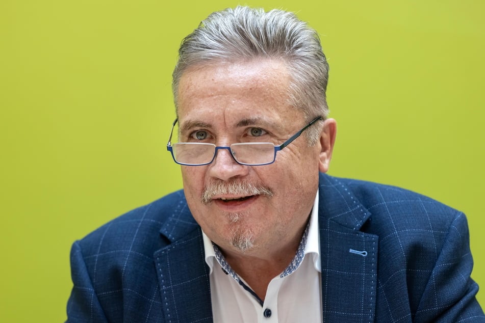Der bisherige Oberbürgermeister Rolf Schmidt (62, Freie Wähler) wird wohl für weitere sieben Jahre der Oberbürgermeister von Annaberg-Buchholz bleiben.