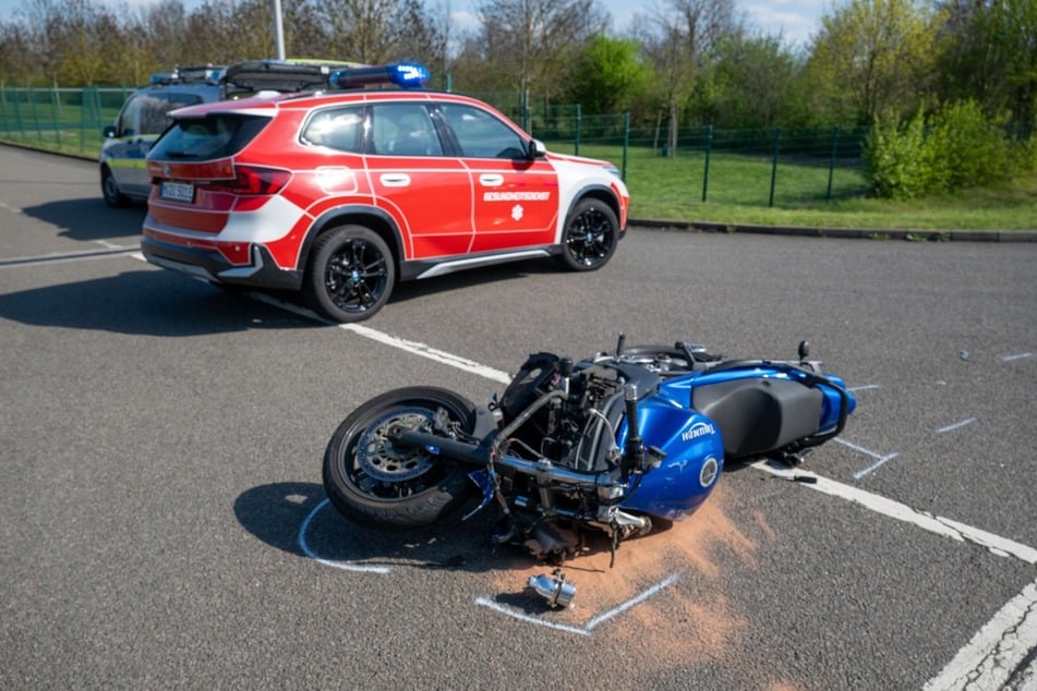 Neben dem Motorradfahrer war auch ein Fahrradfahrer beteiligt.