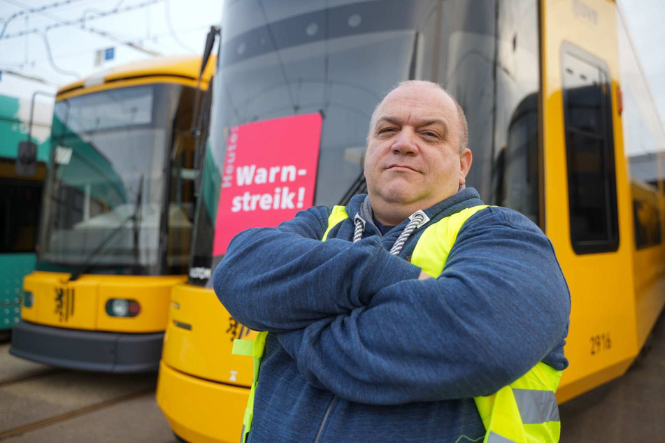 "Die Stimmung war sehr angespannt, es gab viele Krankmeldungen", begründete DVB-Straßenbahnfahrer Tilo Hartmann seinen Streik am Depot in Trachenberge.