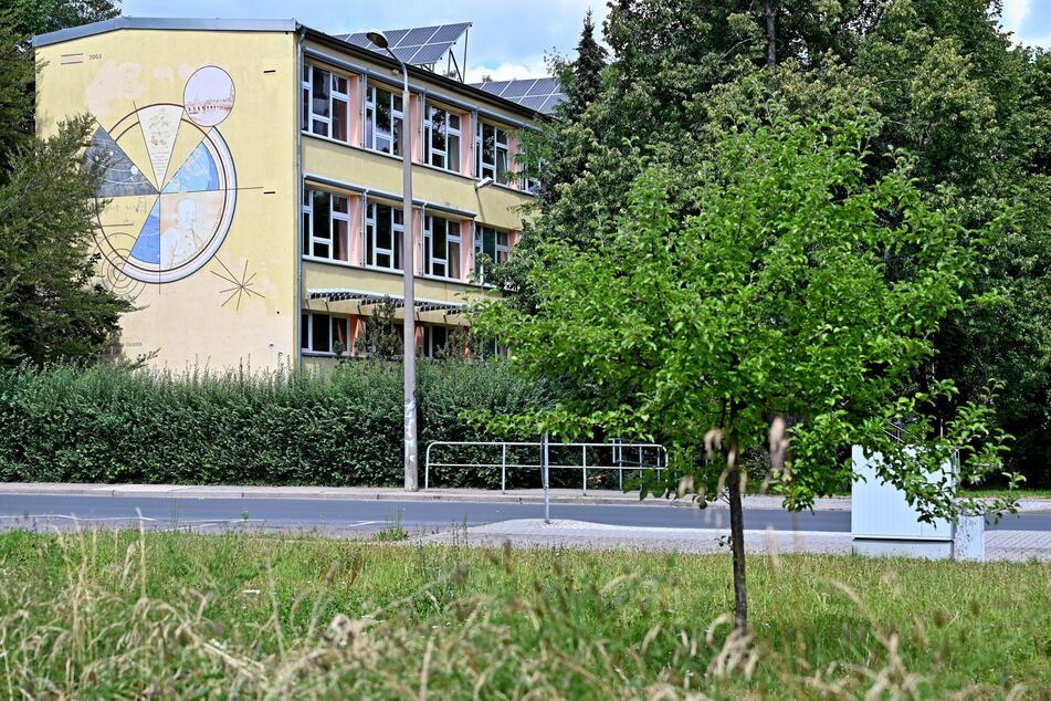 In den wenigsten städtischen Schulen ist das Raumklima bei Hitze angenehm: In Dresden sind nirgends Klimaanlagen oder adiabatische Kühlsysteme verbaut.