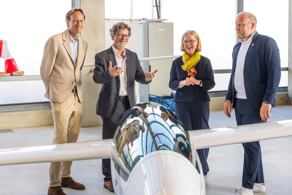 Ein Hangar voller Träume: In Sachsen sollen bald autonome Luftschiffe starten