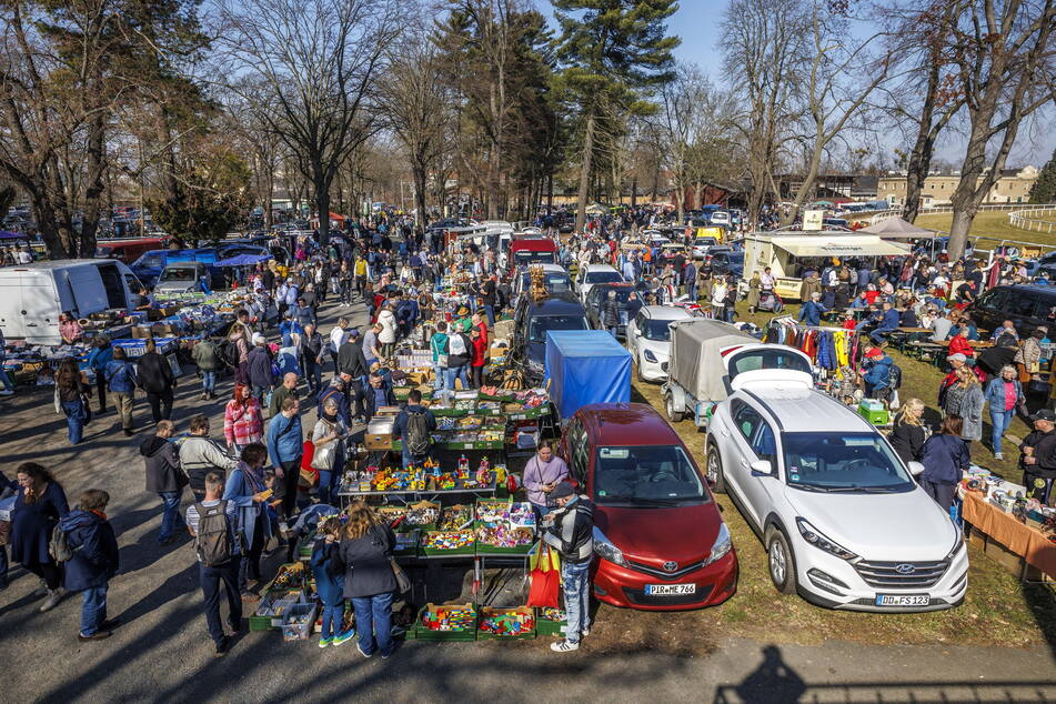 Ob für Groß oder ganz Klein - auf dem "Ladys-Fashion und Hosenscheißer"- Flohmarkt werden an über 200 Ständen Sachen und Spielzeuge angeboten, die nun ein zweites Zuhause suchen. (Archivfoto)