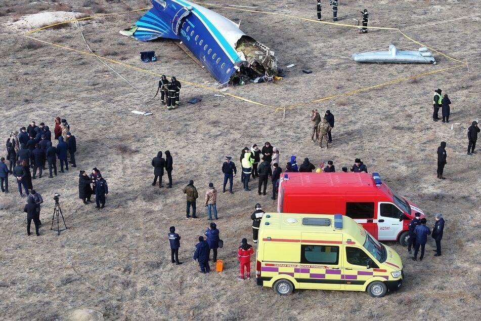 Das Flugzeug vom Typ Embraer 190 der Fluggesellschaft Azerbaijan Airlines war gerade auf dem Weg nach Grosny, als das Unglück seinen Lauf nahm.