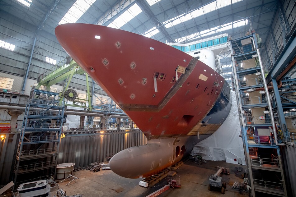Mehrarbeit und Kündigungen? Meyer-Werft in der Krise