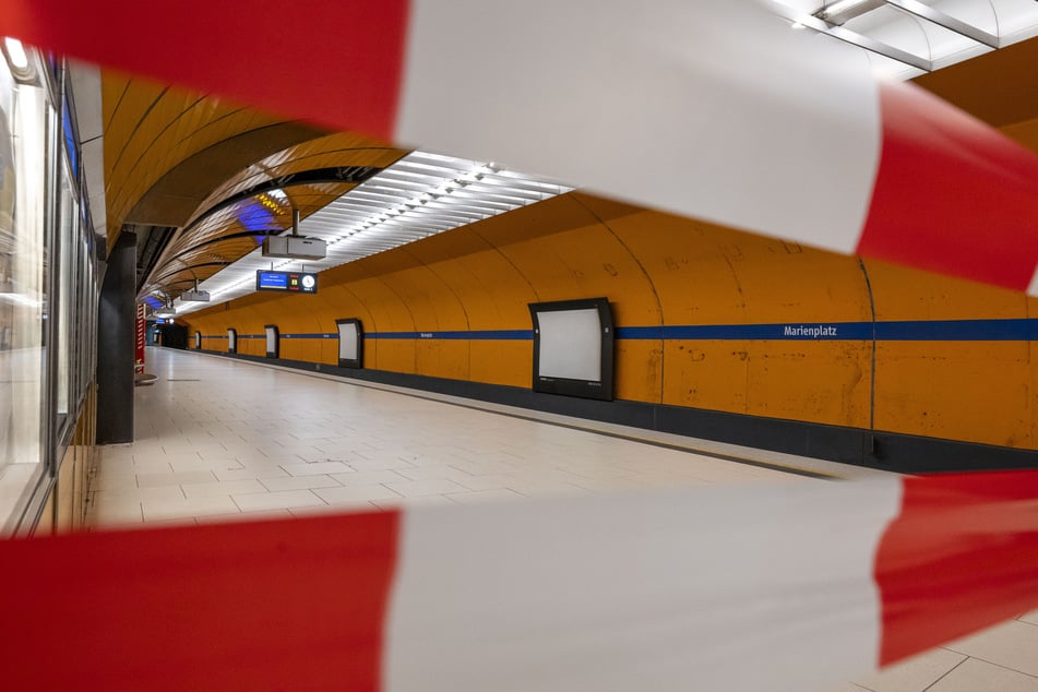 Am Marienplatz in München wurde die Feuerwehr zu einem Brand in einer U-Bahn alarmiert. (Symbolbild)