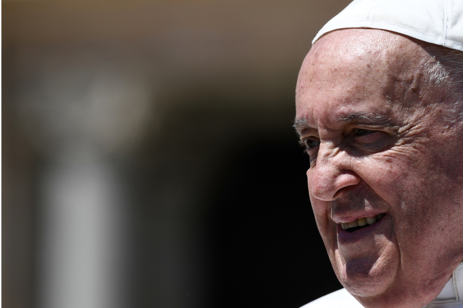 Pope Francis accused of using gay slur in private meeting – again