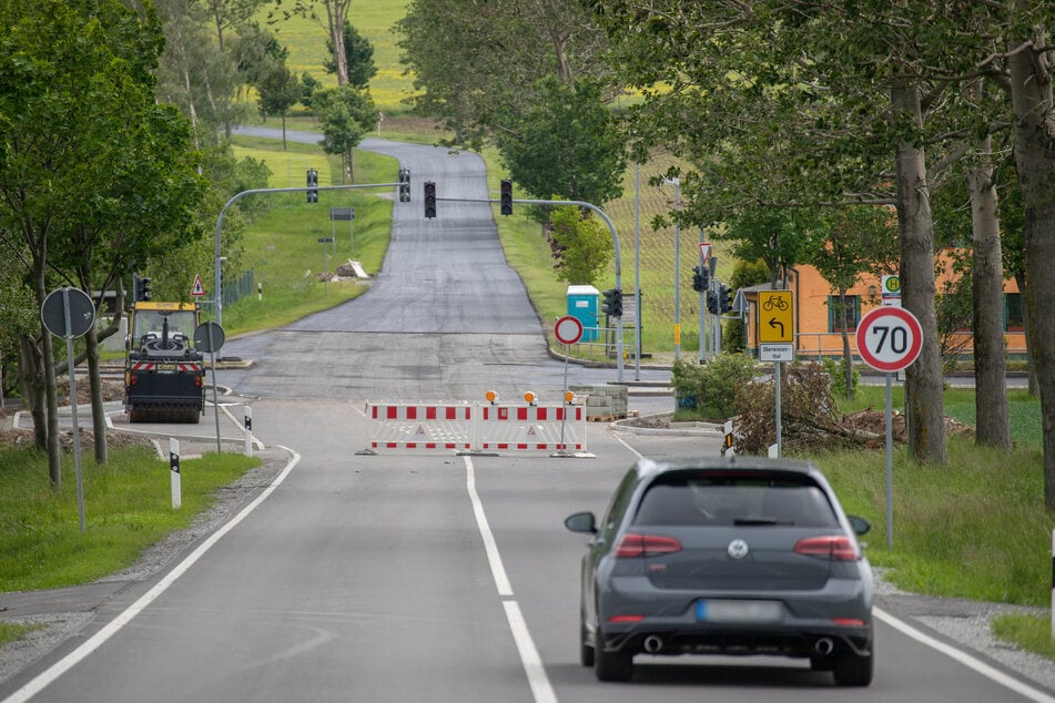 Mega-Umleitung im Erzgebirge: Baustelle bremst Verkehr auf B95 aus