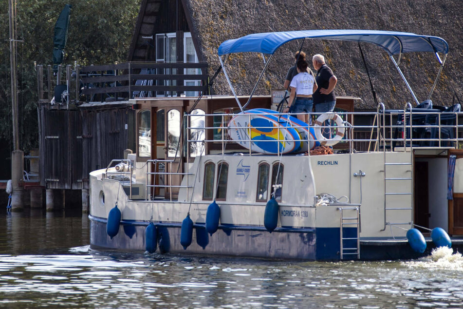 "Top-Hausboot24.de": Polizei warnt vor Internetbetrug mit Hausbootverleih