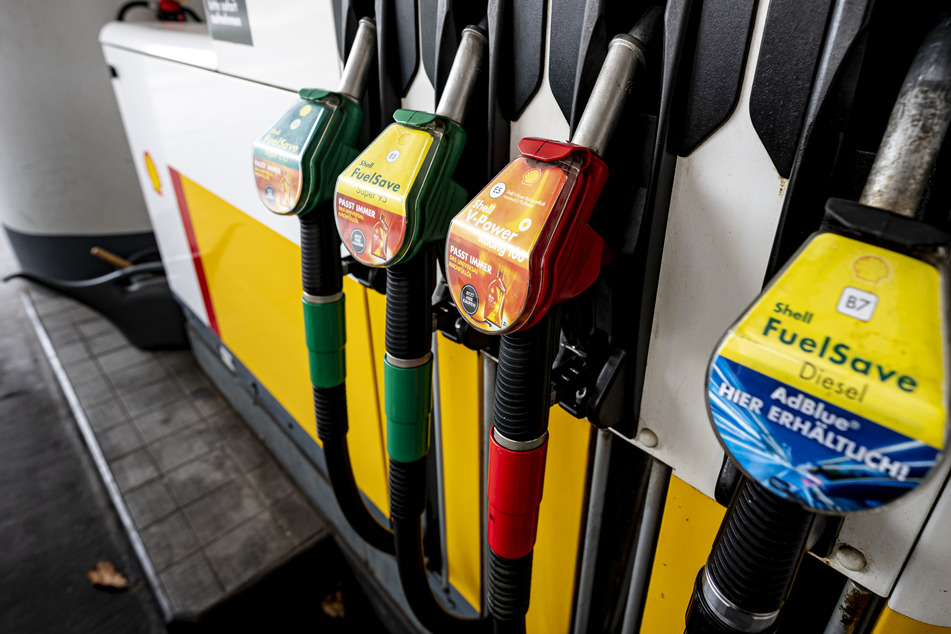 Klimaschutz: Umweltbundesamt für höhere Spritpreise und Tempolimit!