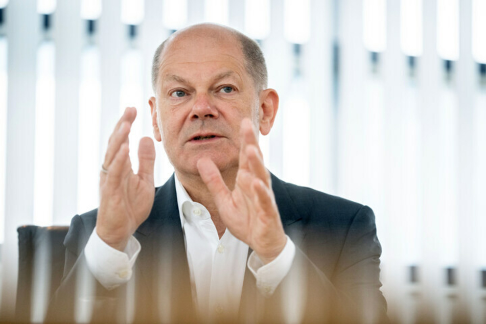 SPD-Politiker und Bundeskanzler Olaf Scholz (64) stellt sich den Fragen im ZDF bei "maybrit illner".