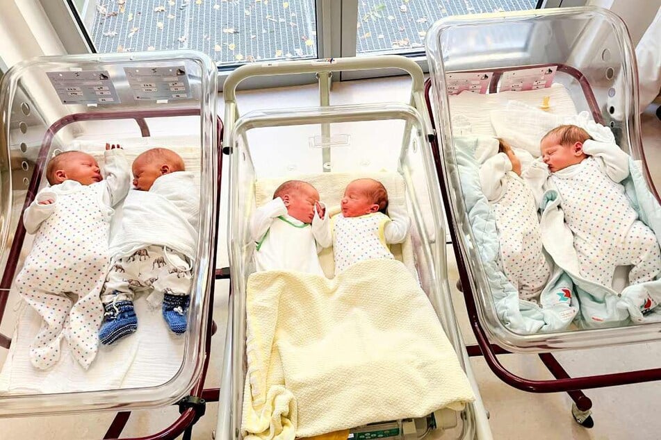 Baby-Glück im DRK Krankenhaus in Chemnitz-Rabenstein: Innerhalb von 24 Stunden wurden gleich drei Zwillinge geboren.