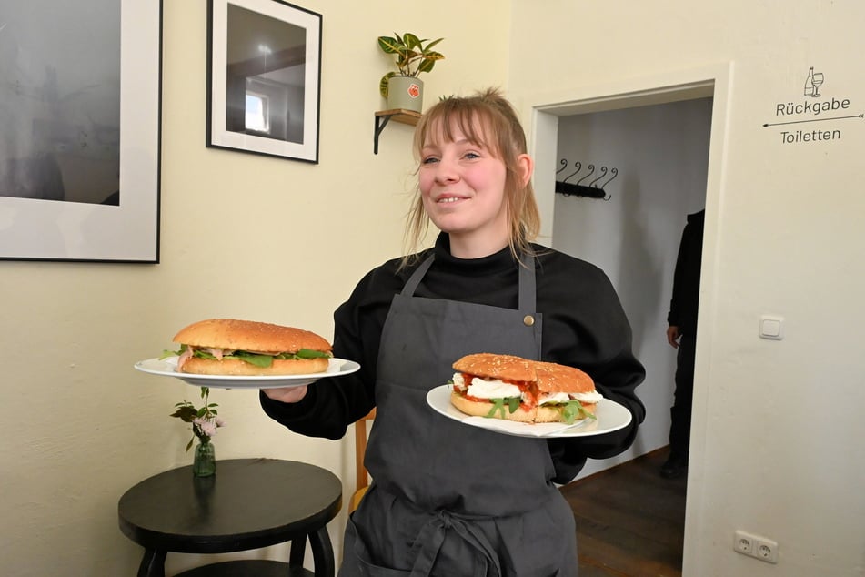 Auf der Speisekarte stehen unter anderem frische Panini.