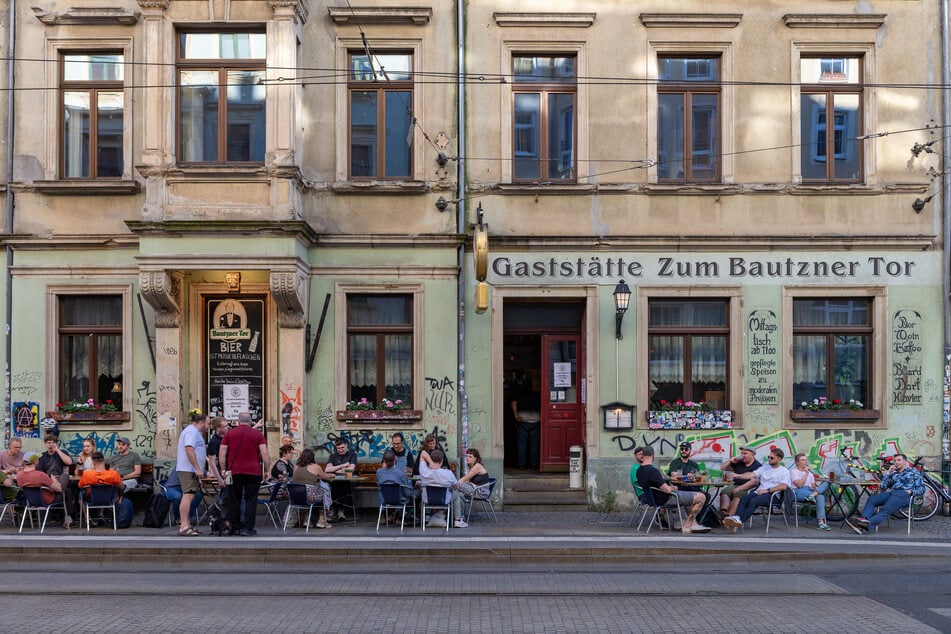 Im Bautzner Tor, Ostpol und Hechtgarten gibt's endlich wieder Elbhang Rot und Neustadt Hell!