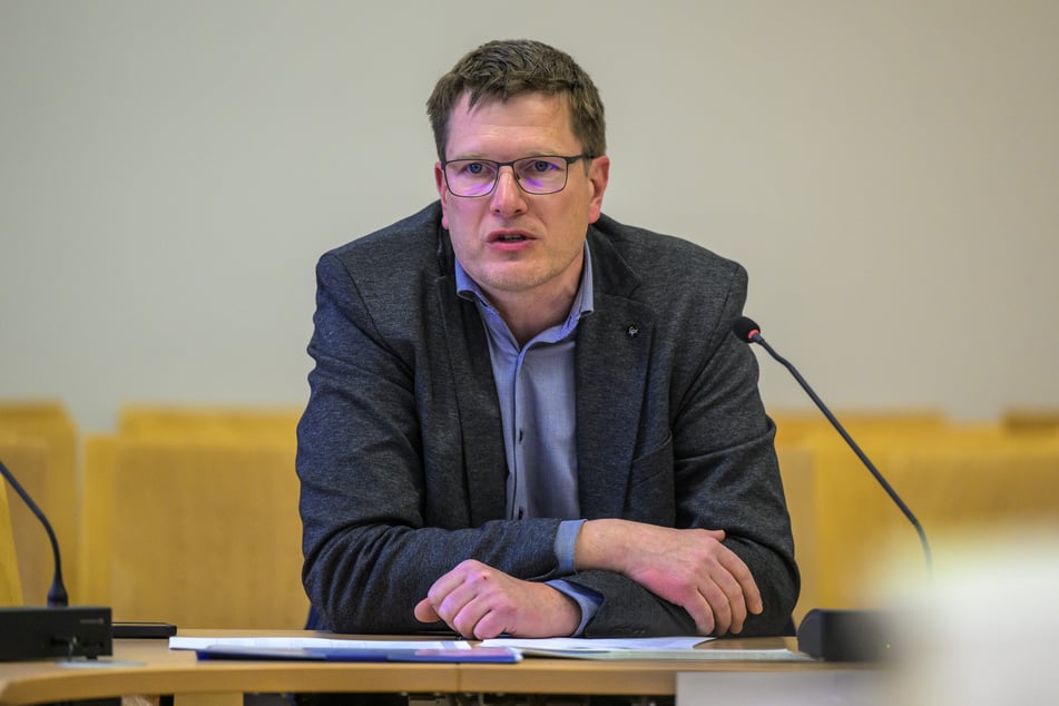 "Nein danke": Sven Schreiber aus Rabenstein kämpft mit weiteren Anwohnern gegen den Innovationscampus Rabenstein in seiner jetzigen Ausdehnung.