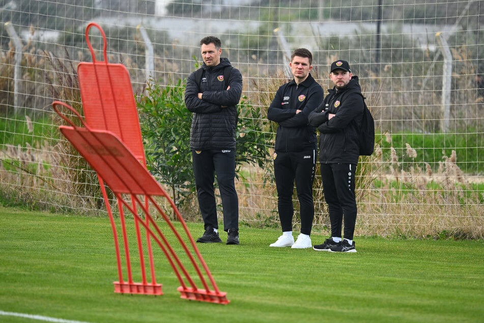 Sportboss Sören Gonther (39, l.) schätzt auch andere Meinungen.