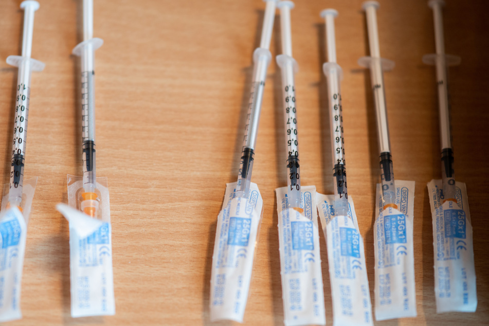 Sachsen-Anhalt soll eine Sonderlieferung von rund 82.000 Impfdosen des Herstellers Biontech/Pfizer bekommen. (Symbolbild)