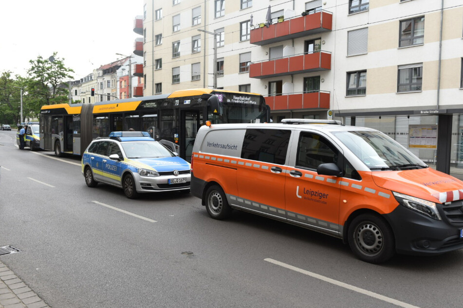 Im Leipziger Osten kam es am Montagnachmittag erneut zu einem Bus-Unfall.