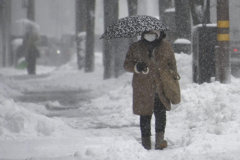 Verheerender Wintereinbruch in Japan: Tote und Verletzte durch Schneemassen