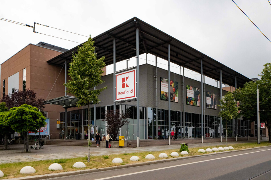 In diesem Supermarkt deckten sich die beiden Iraner mit Druckerpatronen ein.
