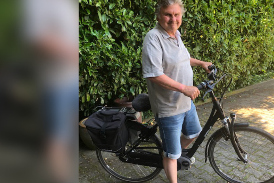 Der ehemalige Polizist Reiner Wende mit seine E-Bike.