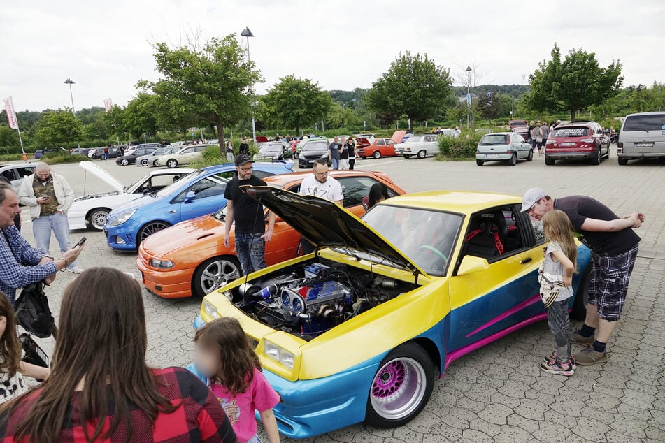 So bunt ging es 2024 auf dem Parkplatz vorm Chemnitz Center zu.
