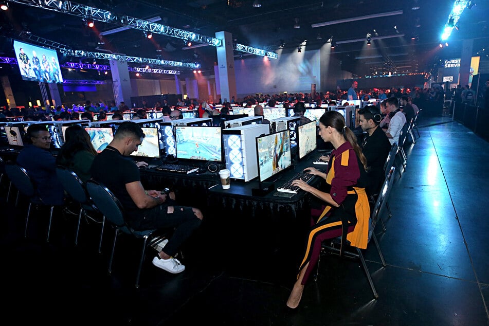 Angela Sarafyan plays World of Warcraft: Shadowlands at BlizzCon 2019 at the Anaheim Convention Center in Anaheim, CA on November 1, 2019.