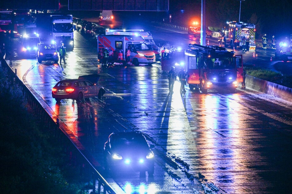 Die Polizei war in der Nacht im Dauereinsatz auf der A5.