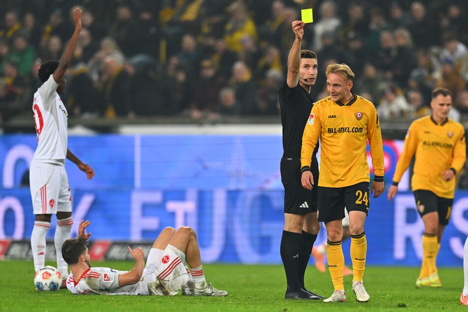 Das Hinspiel lief für Tony Menzel (21, v.) &amp; Co. nicht so gut.