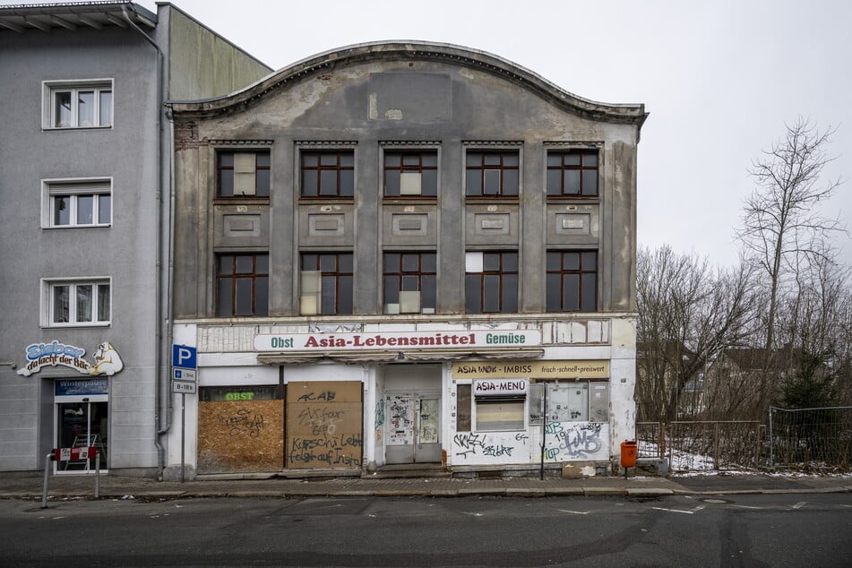 Zukunft ungewiss: Das 1911 erbaute Schocken-Kaufhaus am Markt ist bis heute ein Schandfleck.