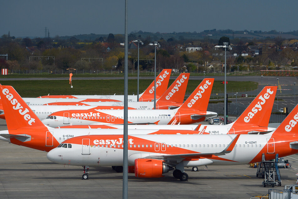 Flugzeuge der britischen Fluggesellschaft Easyjet stehen auf dem Flughafen London Southend.