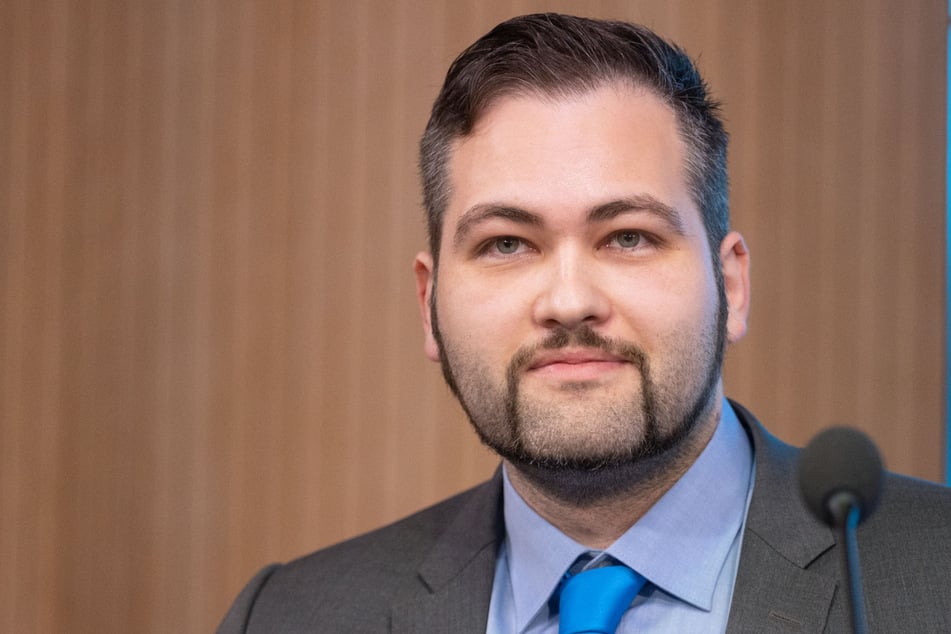 Ruben Rupp (31), Landtagsabgeordneter der AfD in Baden-Württemberg, klagte gegen die Testpflicht für Nicht-Immunisierte und scheiterte.