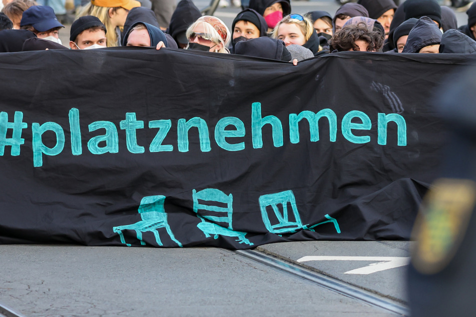"Leipzig nimmt Platz" ruft zu Demo auf: "22 ist nicht 89 - wir leben in keiner Diktatur"
