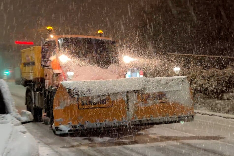 Schnee legt Schulbetrieb lahm: Viele Kinder in Franken bleiben zu Hause