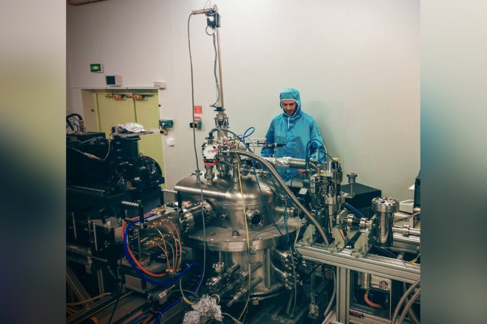 Der Materialforscher Igor Zlotnikov (40) bei der Röntgen-Nanotomographie.