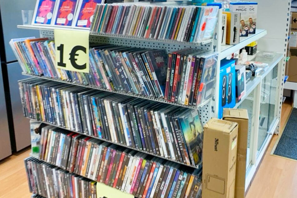 Games, CDs, DVDs im Sonderangebot.