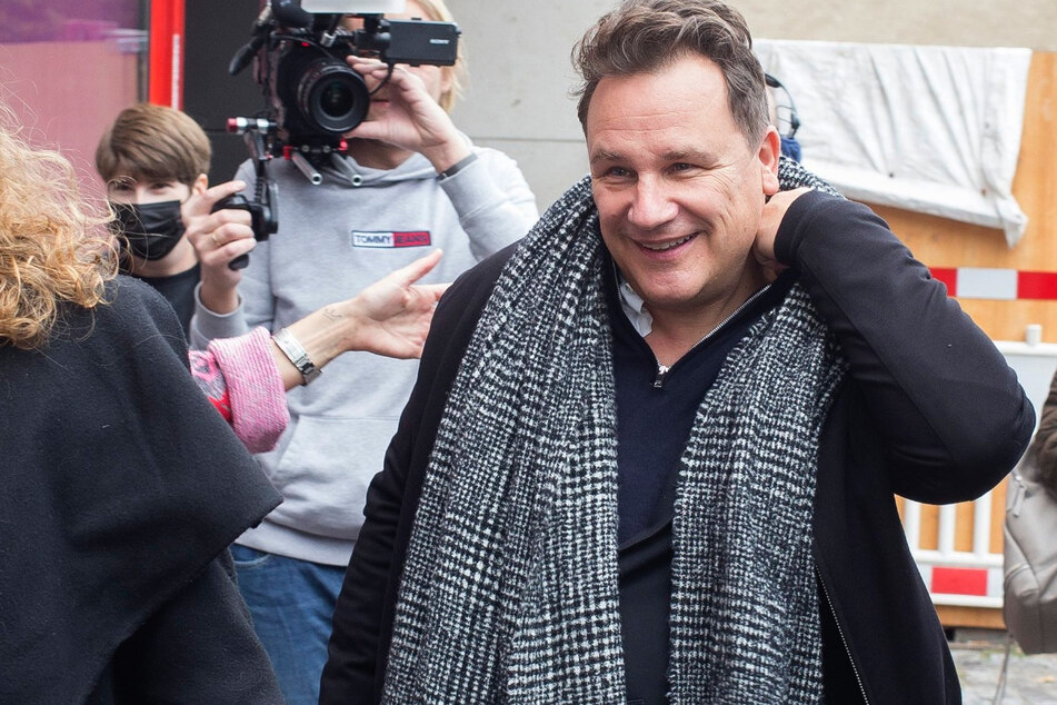 Guido Maria Kretschmer (56) kommt am Berliner Wachsfigurenkabinett Madame Tussauds an, um seine eigene Figur aus Wachs zu enthüllen.