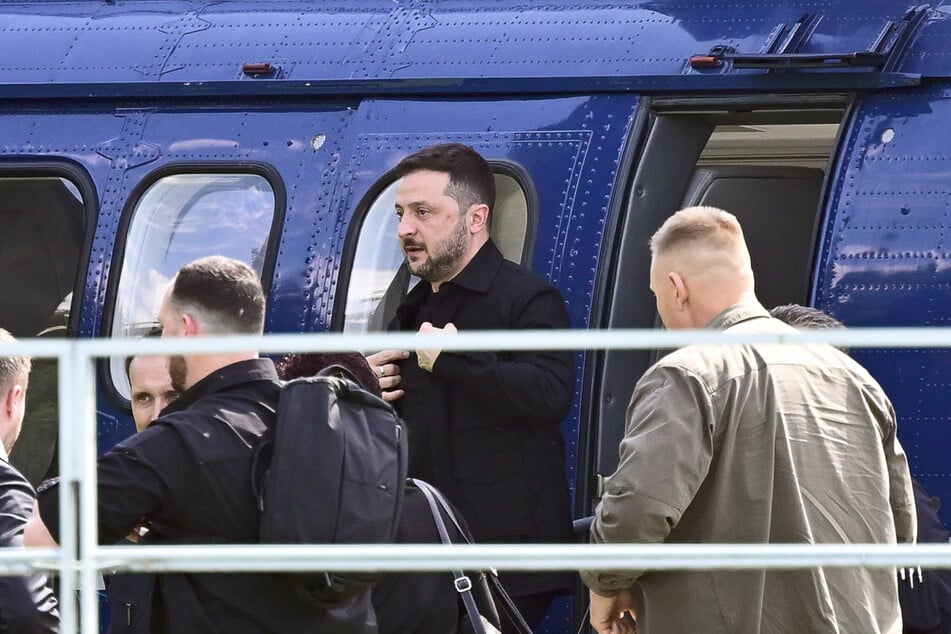Per Hubschrauber ging es für Wolodymyr Selenskyj (47) direkt ins Kanzleramt.
